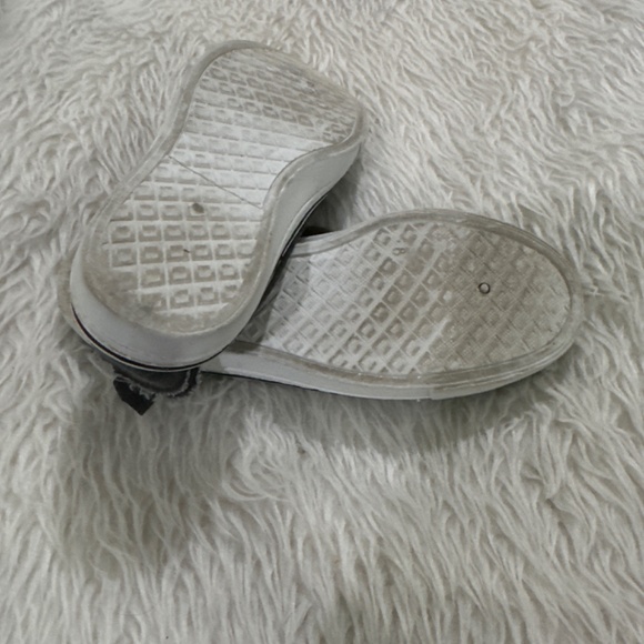 Maurices women’s black grey distressed lace up shoes size 8 - Picture 5 of 7